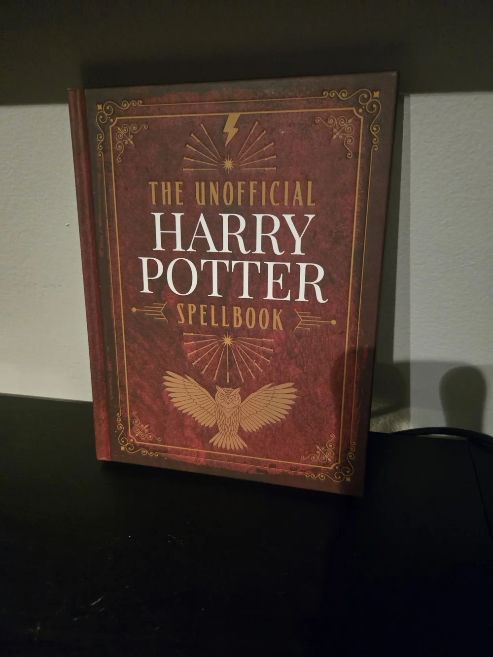 The Unofficial Harry Potter Spellbook - Red